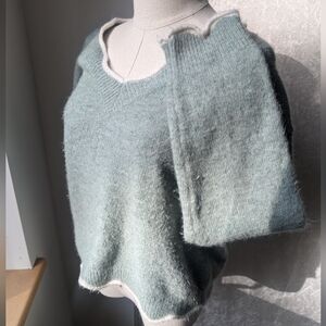 VTG Mint Scalloped Low Neck Sweater Baggy Fit Medium Petite